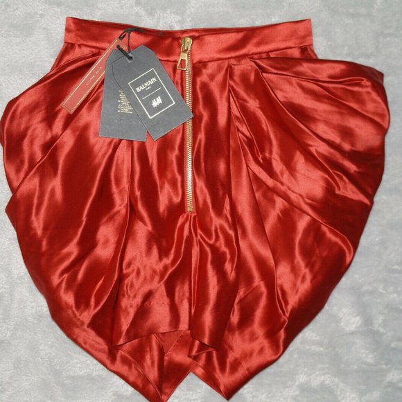 Balmain X H&M red skirt NWT SZ 4 - Picture 3 of 9